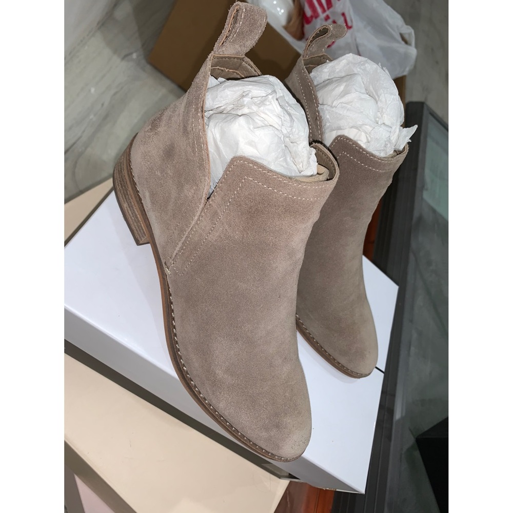 Dolce Vita booties